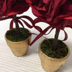 〇0円あげます！【2個セット】薔薇 バラ ローズ 置き物 卓上 インテリア雑貨 小物 造花 飾り ディスプレイ 店舗(NF240210)Zi-515-136の画像