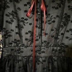 メゾンドフルール 黒 レース ワンピースの画像