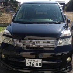 車検1年付き非常に綺麗なヴォクシーの画像