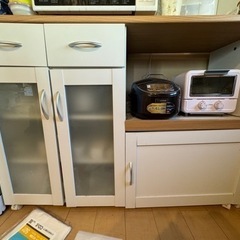 食器棚　使用2年以内