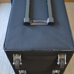 大型布キャリーバック（使い方色々）収納部寸法30センチ×31センチ×76センチの画像