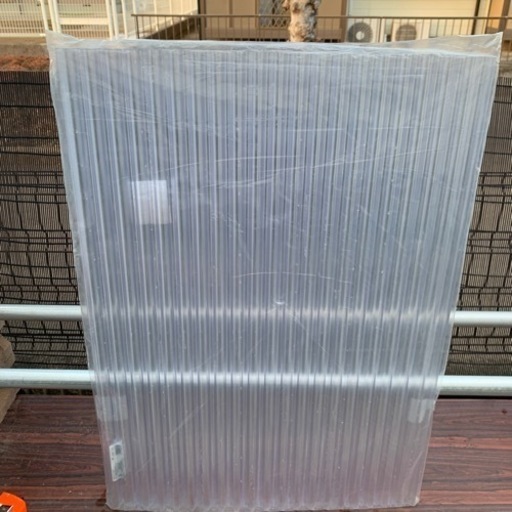 透明の波板　新品(10枚)値下げです