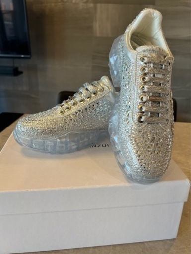 キラキラスニーカー