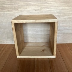 カントリー木工　手作り家具　木箱　整理棚　キューブ