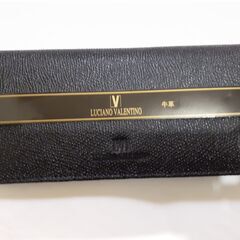 新品　高級ブランド、バレンチノ長財布、牛革製の画像