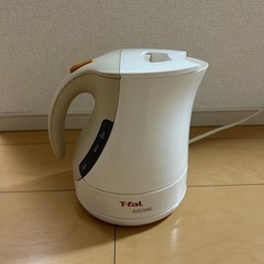 T-fal 電気ケトル1.2Lの画像