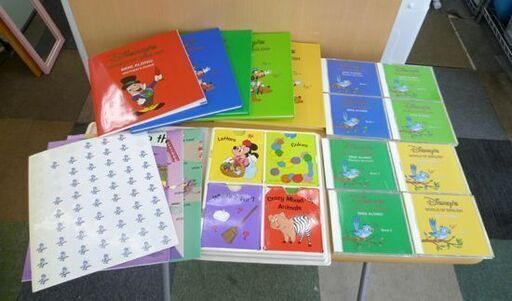 ディズニー ワールドオブイングリッシュ DWE シングアロング Sing Along WORLD OF ENGLISH 英語教材 CD8枚　テキスト他 札幌 北20条店