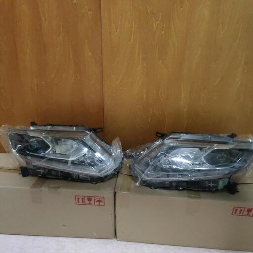 日産 エクストレイル ヘッドライト T32 NT32 HT32 HNT32 LED