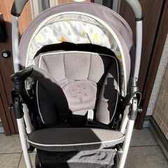 ベビーカー 美品 アップリカの画像