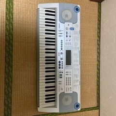 電子ピアノ