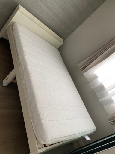 【取引中】週末のみ値引き‼️セミダブルベッドフレーム