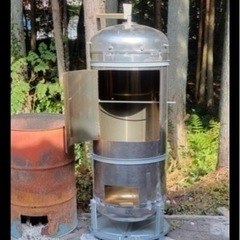 久々の入荷です！DIYにいかがですか？　ステンレス製貯水タンク　焼却炉・燻製機など　　の画像