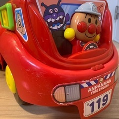 アンパンマン じゃかじゃか消防車　手押し車の画像