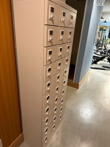 貴重品ロッカー