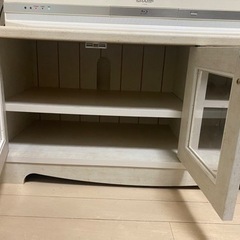 テレビ台　白の画像