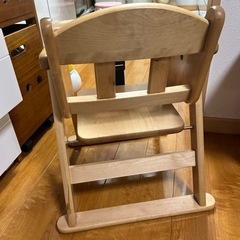 ベビーチェア　木製の画像