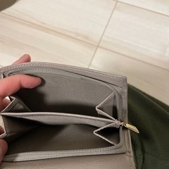 FURLA 三つ折り財布　ブランドの画像