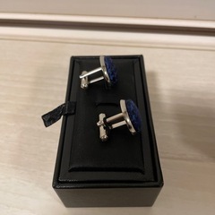カフス　青色の画像