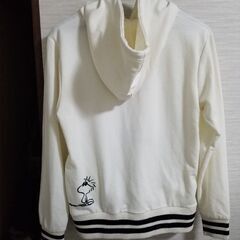 受け渡し決定。週末までの最終値下げ。100品出品中。目玉商品。早い者勝ち。パーカー。男女どちらでも。の画像
