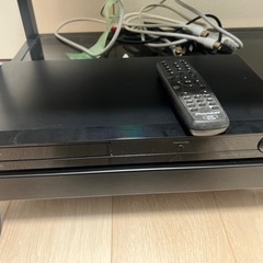 テレビ、テレビ台、DVDプレーヤーの画像