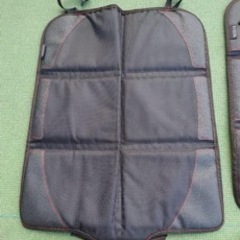 チャイルドシートマット　2個の画像