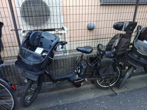 380?土日もお子様と土足のまま、いろいろなタイプのご試乗が可能です。  ?バカ良心的な中古電動自転車屋です。?ブリヂストン、ヤマハ共