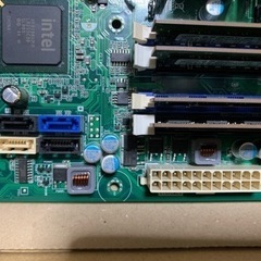 【譲渡決まりました】2008年発売デスクトップPCの部品のみ（ジャンク）の画像