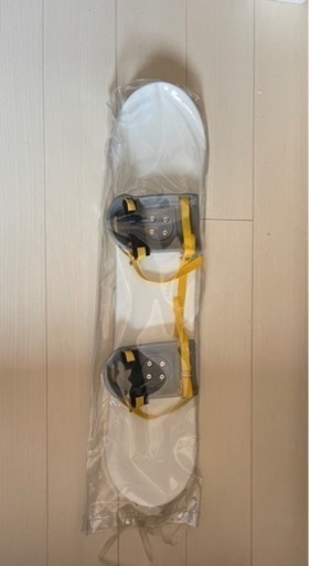美品！！子供用プラスチック製スノーボード