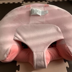 【最終:3/10迄】HUGABOO　ハガブー お座りサポートベビーチェア　JAPANデザインモデル：サクラマカロンの画像