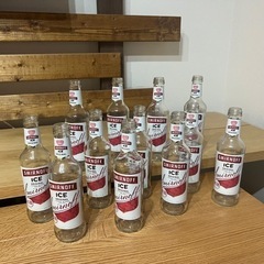SMIRNOFF  スミノフ  空き瓶18本の画像