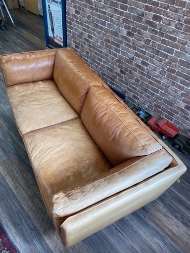 レザーソファー　定価35万円くらい