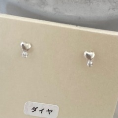 K10 ホワイトゴールド　ダイヤモンド　ピアスの画像
