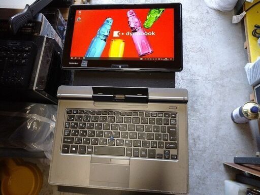 ノートパソコン TOSHIBA dynabook V714 Core i3