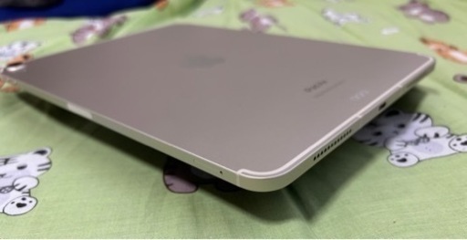 新品同様！SIMフリー iPad Air(第5世代) 256GB Wi-Fi+Cellular