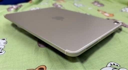 新品同様！SIMフリー iPad Air(第5世代) 256GB Wi-Fi+Cellular