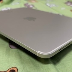 新品同様！SIMフリー iPad Air(第5世代) 256GB Wi-Fi+Cellular の画像