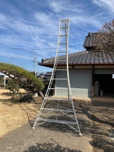 園芸用アルミ三脚、脚立