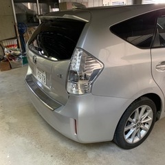 トヨタ プリウスα前期 シルバー LED 法人ワンオーナー 分割不可の画像