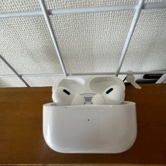 Apple AirPods Pro（第2世代）​​​​​​​- MagSafe充電ケース（USB-C）の画像