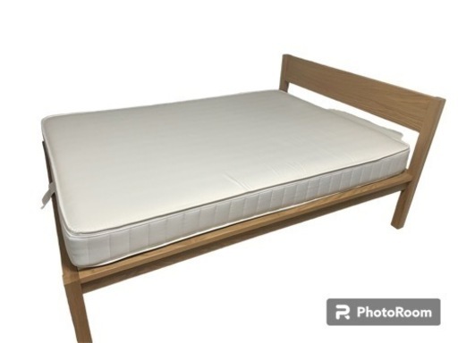 ダブルベッドとマットレス　無印良品