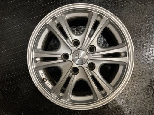 DUNLOP WB 社外ホイール 15インチ 4本 6J5HPCD114.3+50 ヴォクシー ノア等　(VHS046) 