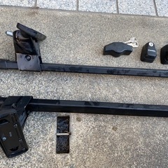 inno イノー　ルーフベースキャリア　取付フック付き！
