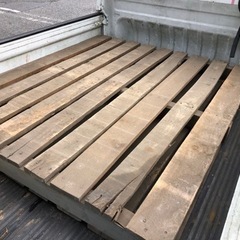 パレットあげます。
