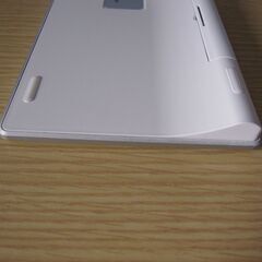 ブルートゥース薄型小型キーボードの画像