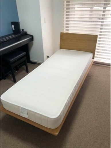マットレス　シングル　中古品　4ヶ月 使用しました　MUJI ☆無印良品 シングルベッド 無印のマットレスセット 脚付き お