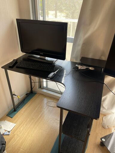 勉強/コンピューターテーブル。