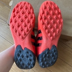 adidas 22cm スパイクの画像