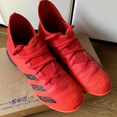 adidas 22cm スパイクの画像
