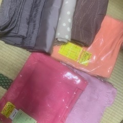 お話し中 着物や羽織など15点ほどの画像