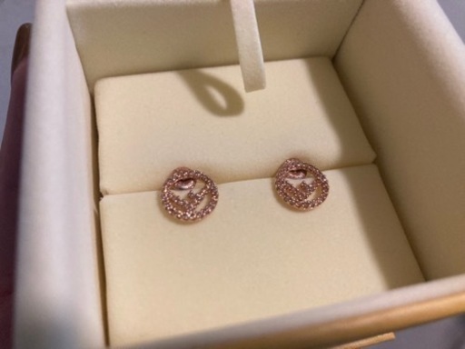 FENDI ピアス　元値5万円